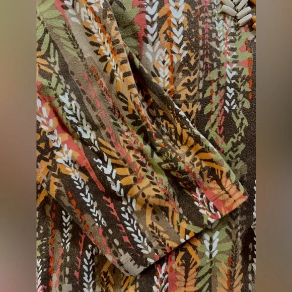 ✨FLORAL LONG SLEEVE✨ - Picture 3 of 3